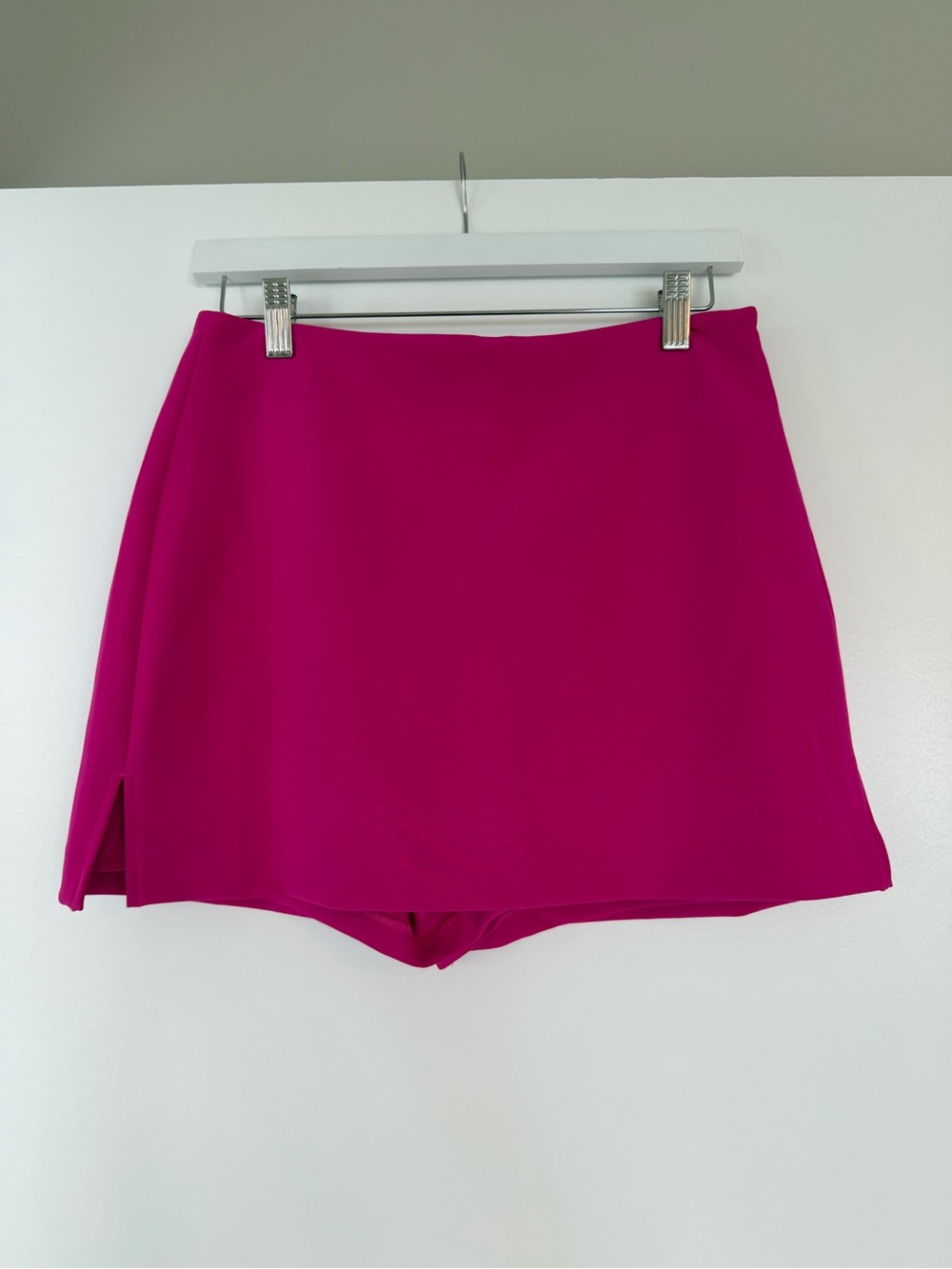 Women's Fuchsia Skort